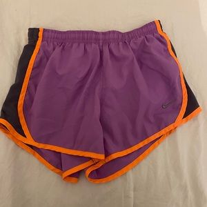 Girls Nike drifit shorts
